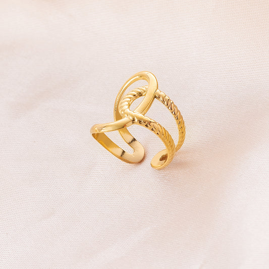 Connecting Arrow Ring