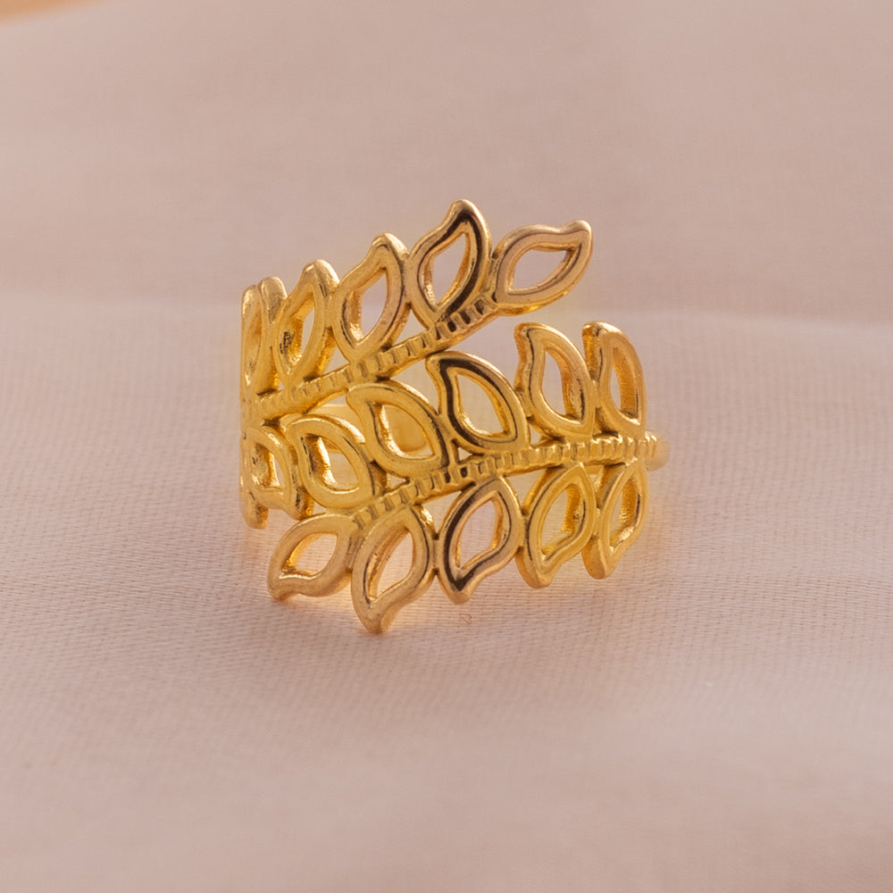 Exquisite Leaf Ring