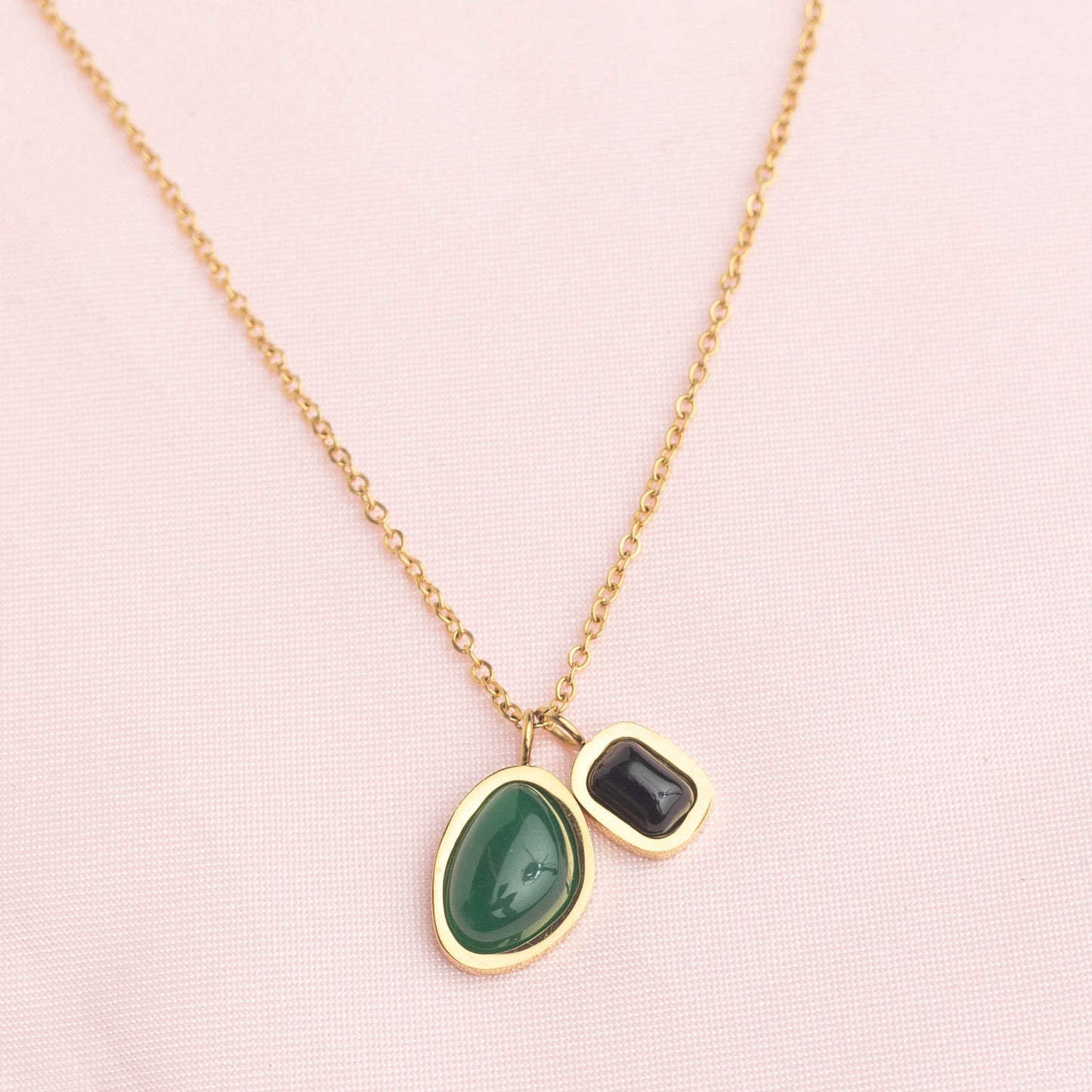 Emerald Two Colours Natural Stones Pendant Necklace