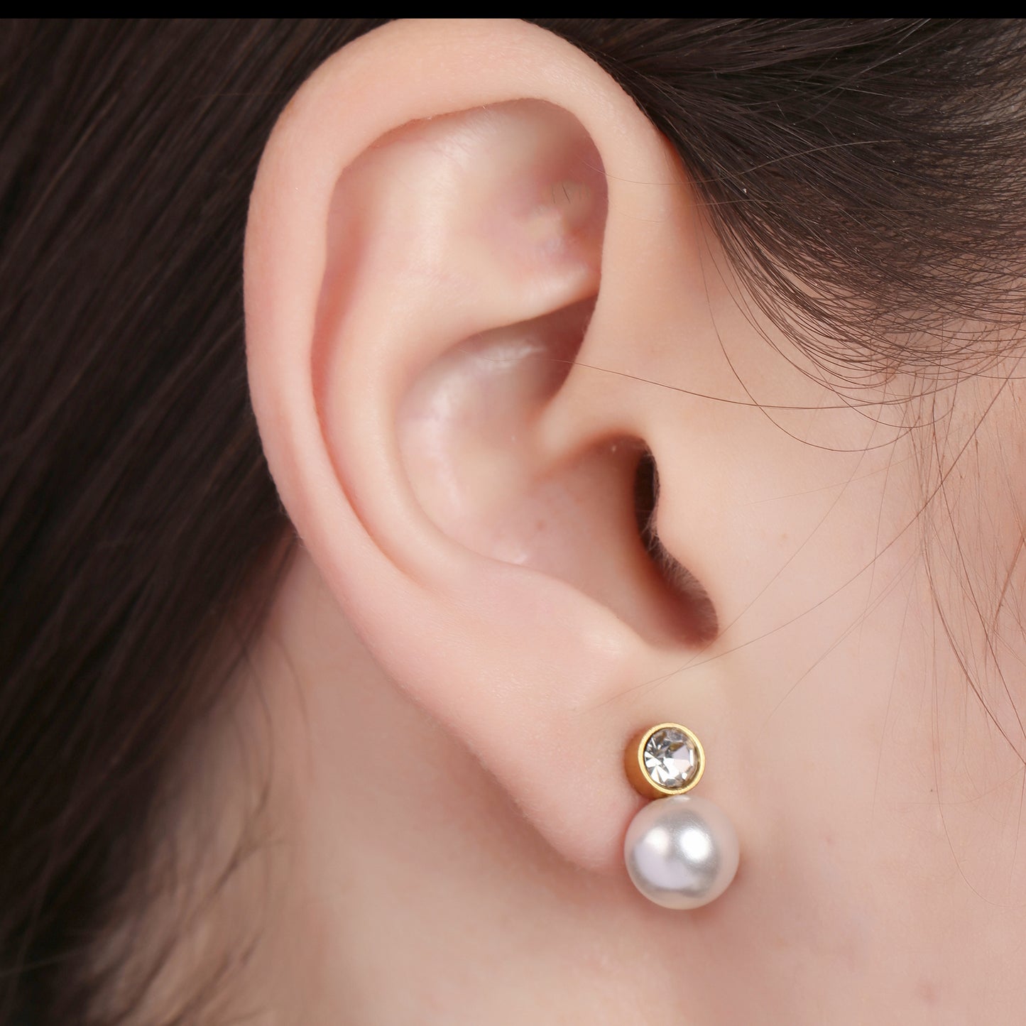 Zircon And Pearl Stud Earring