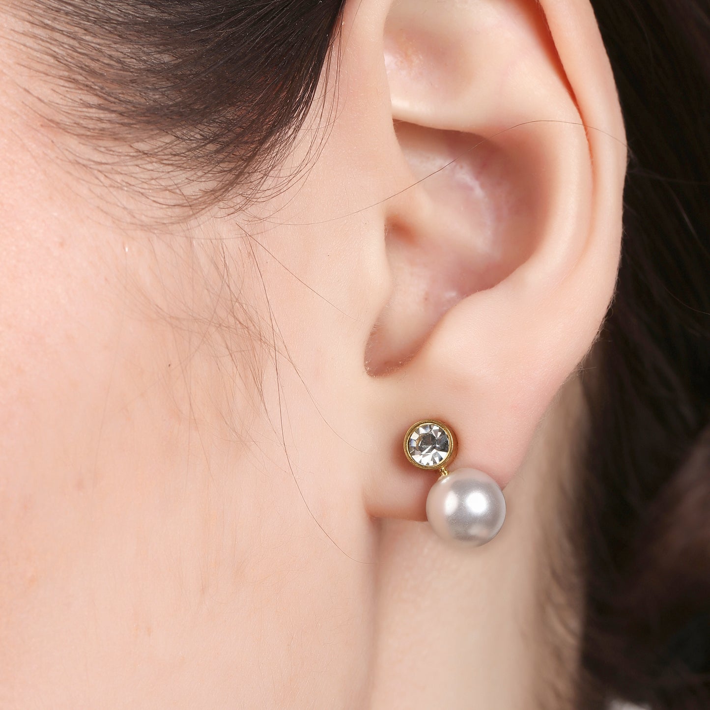 Zircon And Pearl Stud Earring