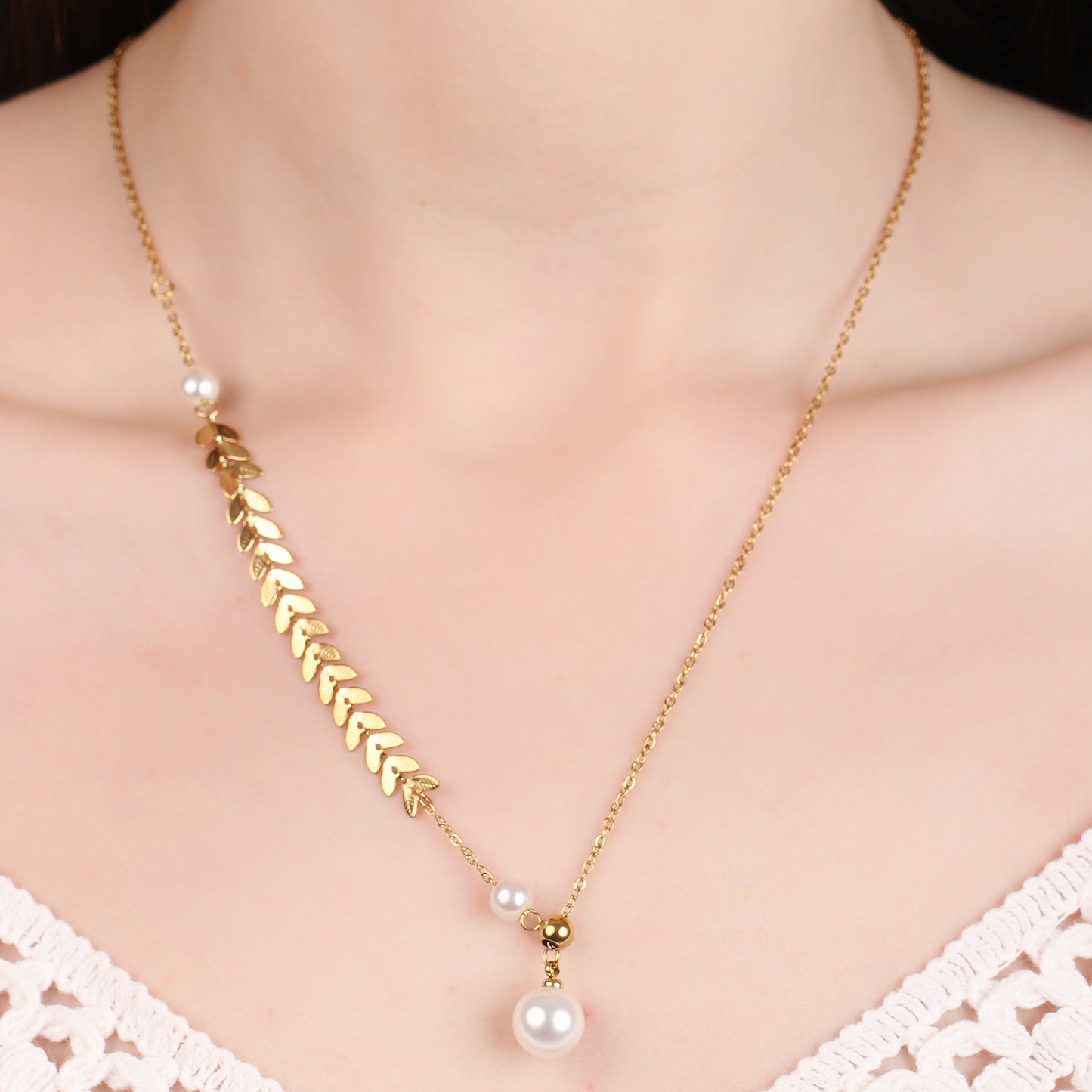 Leafy Petal Pearl Drop Necklace