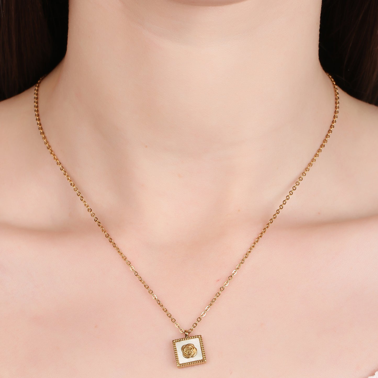 Square Shell Rose Embedded Pendant Necklace