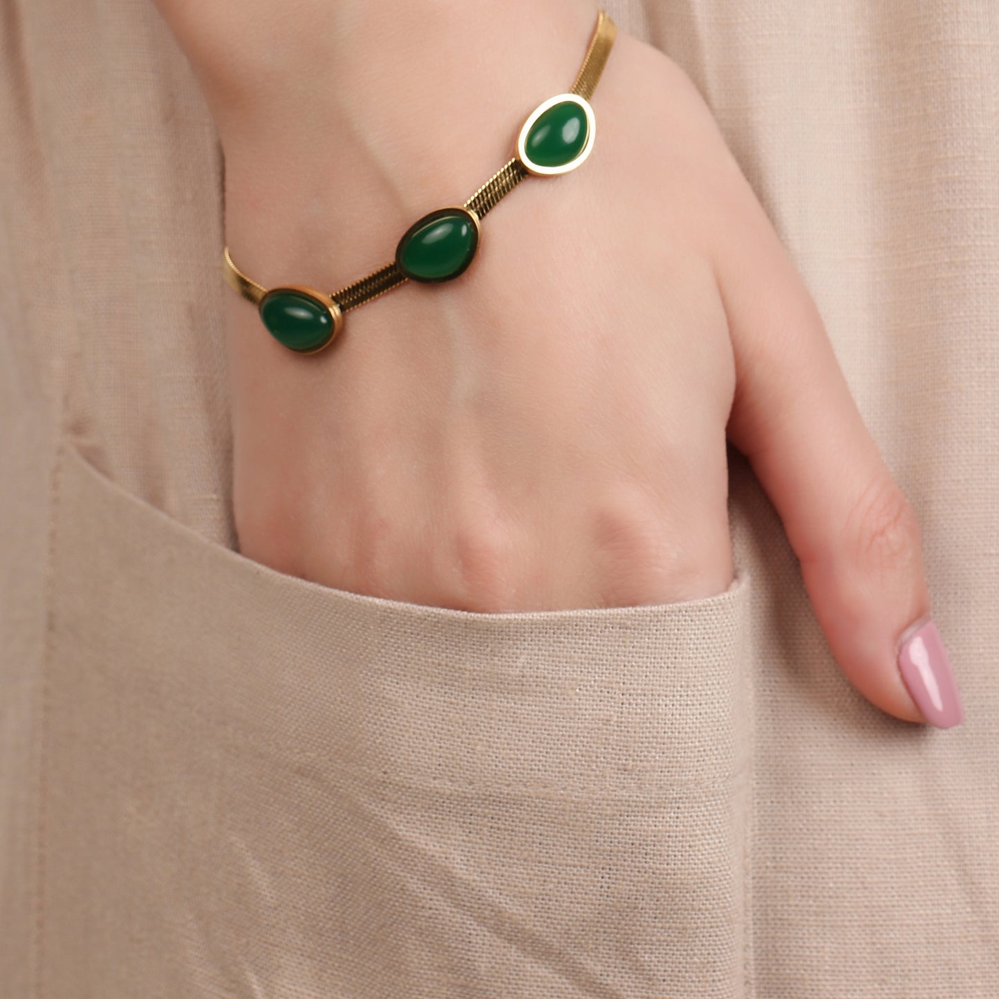 Oval Emerald Snake Chain Bracelet